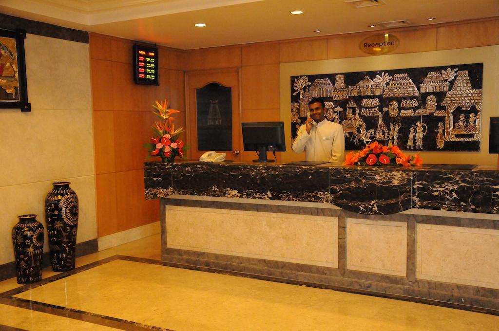 Regency Kanchipuram By Grt Hotels Buitenkant foto