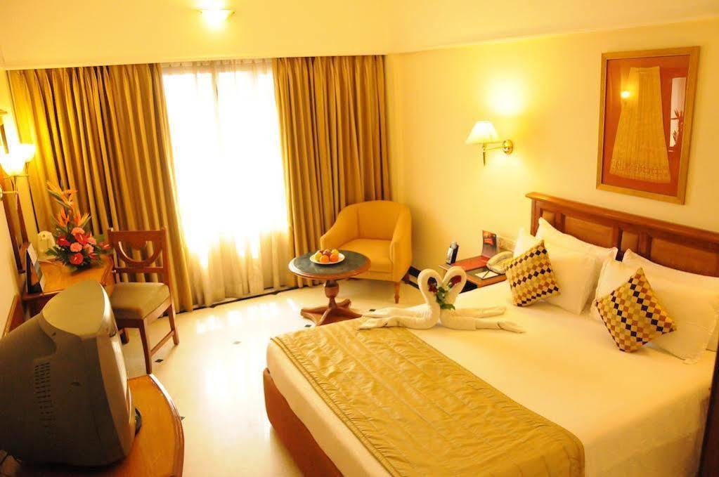 Regency Kanchipuram By Grt Hotels Buitenkant foto
