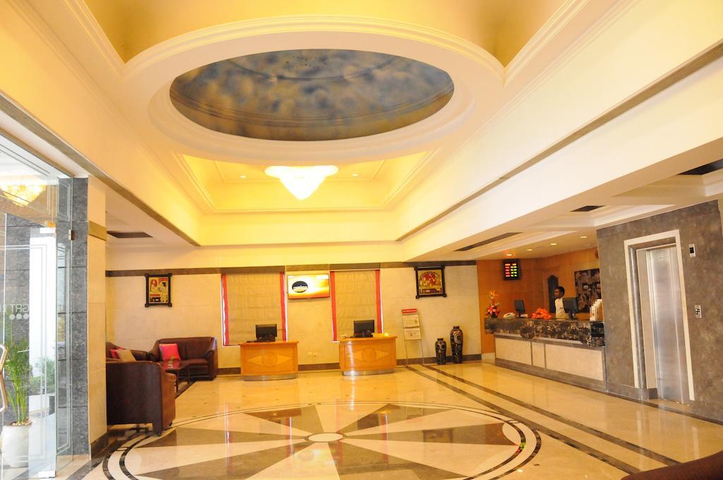 Regency Kanchipuram By Grt Hotels Buitenkant foto