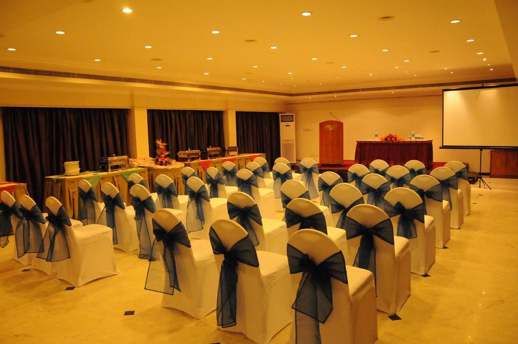 Regency Kanchipuram By Grt Hotels Buitenkant foto