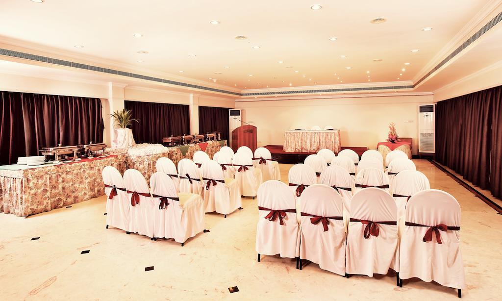 Regency Kanchipuram By Grt Hotels Buitenkant foto