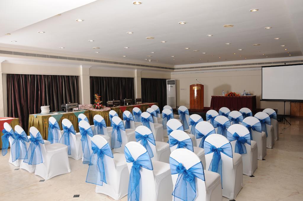 Regency Kanchipuram By Grt Hotels Buitenkant foto